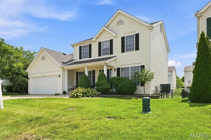 1230 Cold Spring Drive, O'Fallon, MO 63368 — listing photo 2 of 26