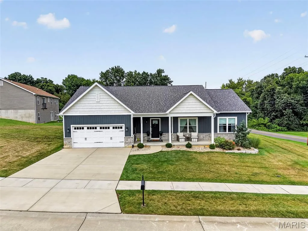 1001 Patricia Ann Drive, Wentzville, MO 63385 — listing photo 1 of 49