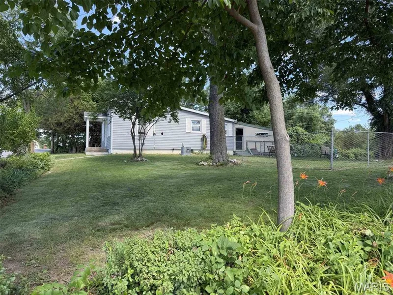 100 Mulberry Street, Foristell, MO 63348 — listing photo 4 of 26