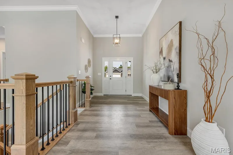 8 Highland Place, Wentzville, MO 63385 — listing photo 3 of 75