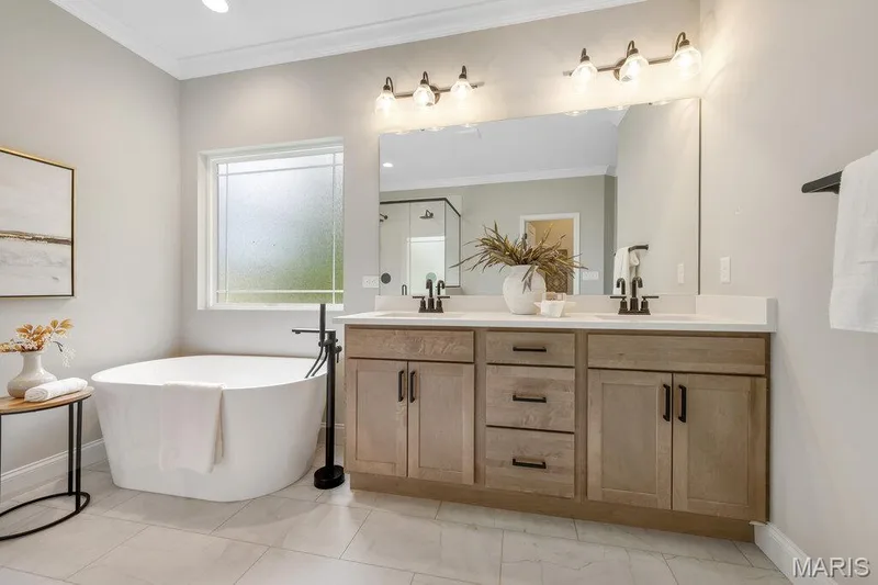 8 Highland Place, Wentzville, MO 63385 — listing photo 34 of 75
