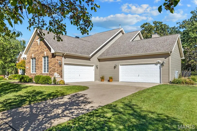 2746 Wynncrest Manor Drive, Wildwood, MO 63005 — listing photo 2 of 36