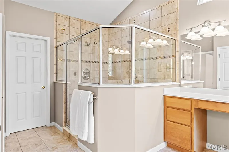 2746 Wynncrest Manor Drive, Wildwood, MO 63005 — listing photo 16 of 36