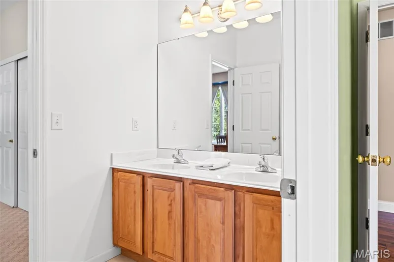 2746 Wynncrest Manor Drive, Wildwood, MO 63005 — listing photo 18 of 36
