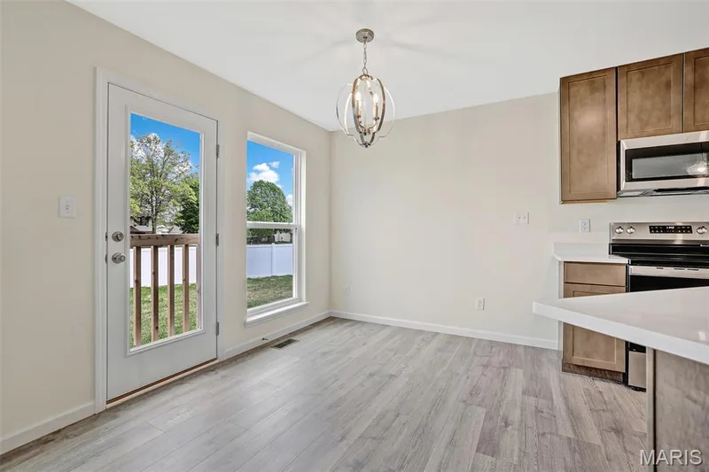 42 Integrity Court, Wentzville, MO 63385 — listing photo 7 of 32