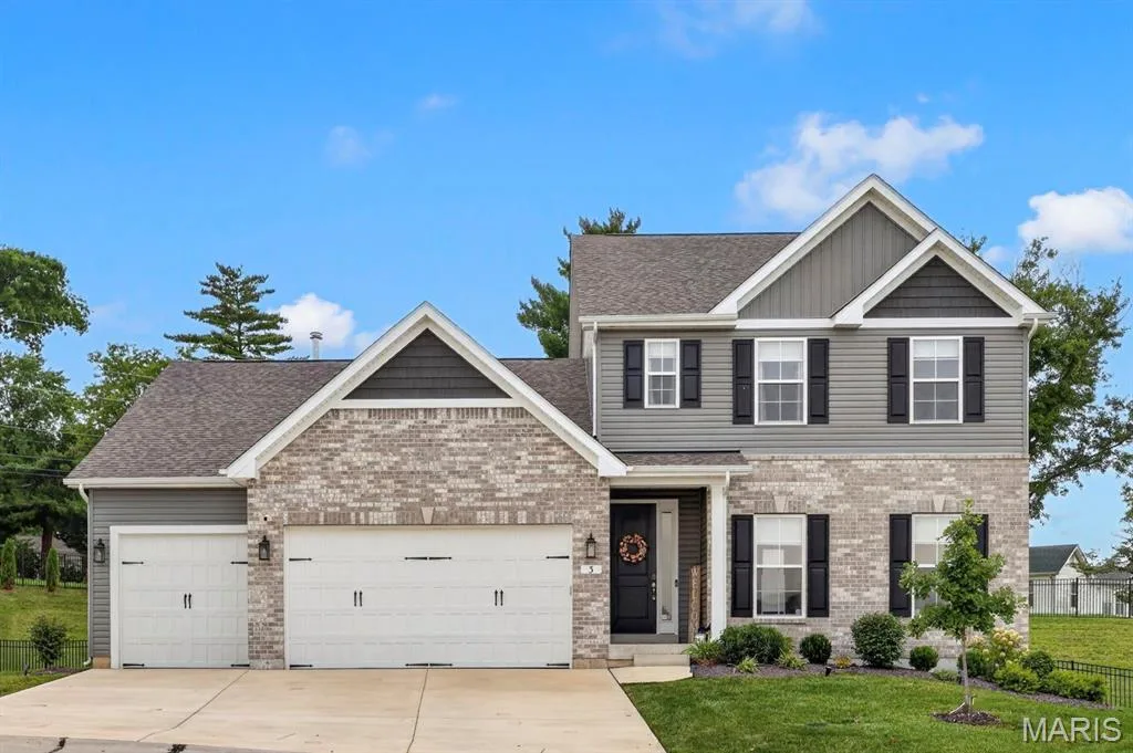 3 Gianna Court, St Charles, MO 63303 — listing photo 1 of 58