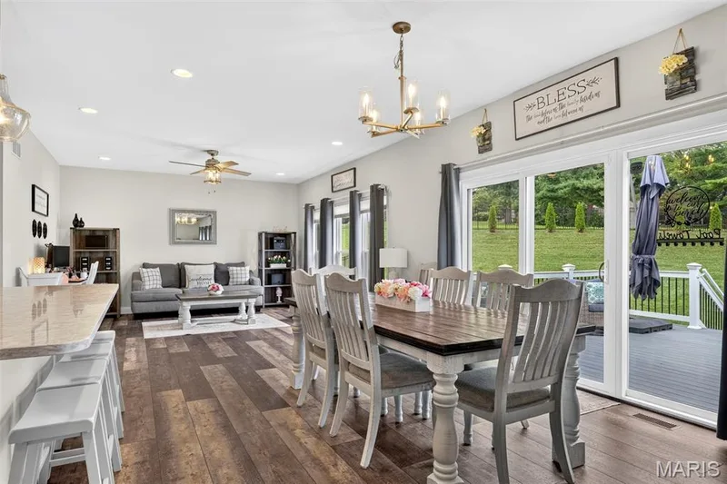 3 Gianna Court, St Charles, MO 63303 — listing photo 5 of 58
