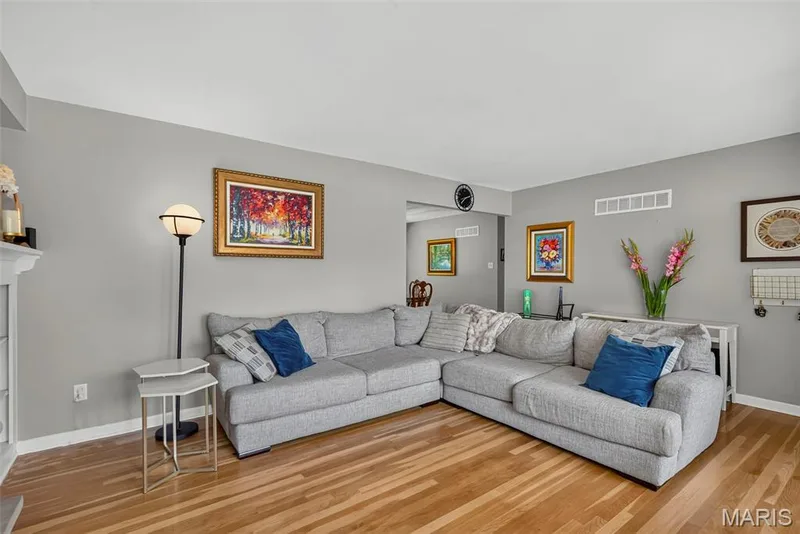 313 Elmhurst Drive, St Charles, MO 63301 — listing photo 7 of 59