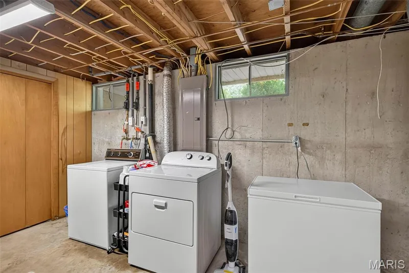 313 Elmhurst Drive, St Charles, MO 63301 — listing photo 43 of 59