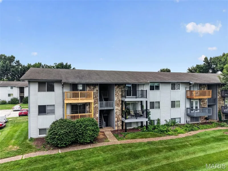 1823 Gascony Parc Drive #1823, Lake St. Louis, MO 63367 — listing photo 23 of 23