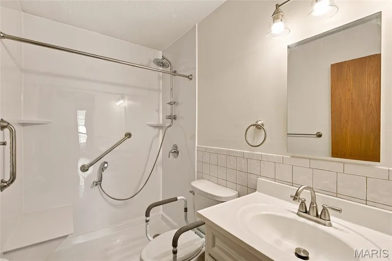 1353 Great Warrior Drive, O'Fallon, MO 63366 — listing photo 12 of 19