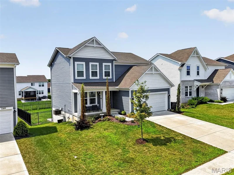 2211 Eagle River Drive, O'Fallon, MO 63366 — listing photo 3 of 58