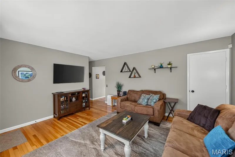 3210 Catesby Lane, St Charles, MO 63301 — listing photo 6 of 25