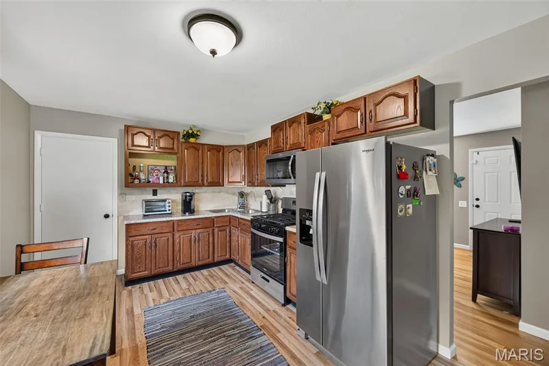 3210 Catesby Lane, St Charles, MO 63301 — listing photo 8 of 25