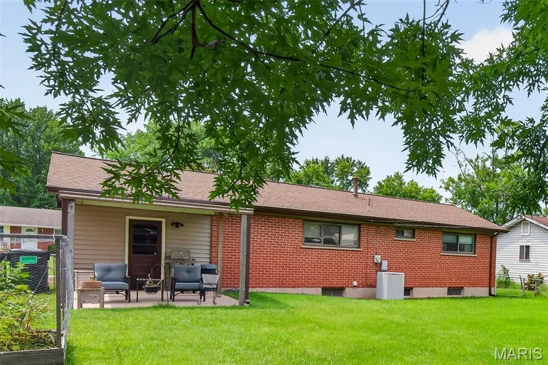 3210 Catesby Lane, St Charles, MO 63301 — listing photo 19 of 25