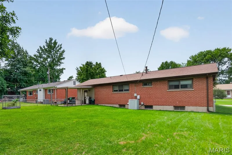 3210 Catesby Lane, St Charles, MO 63301 — listing photo 20 of 25