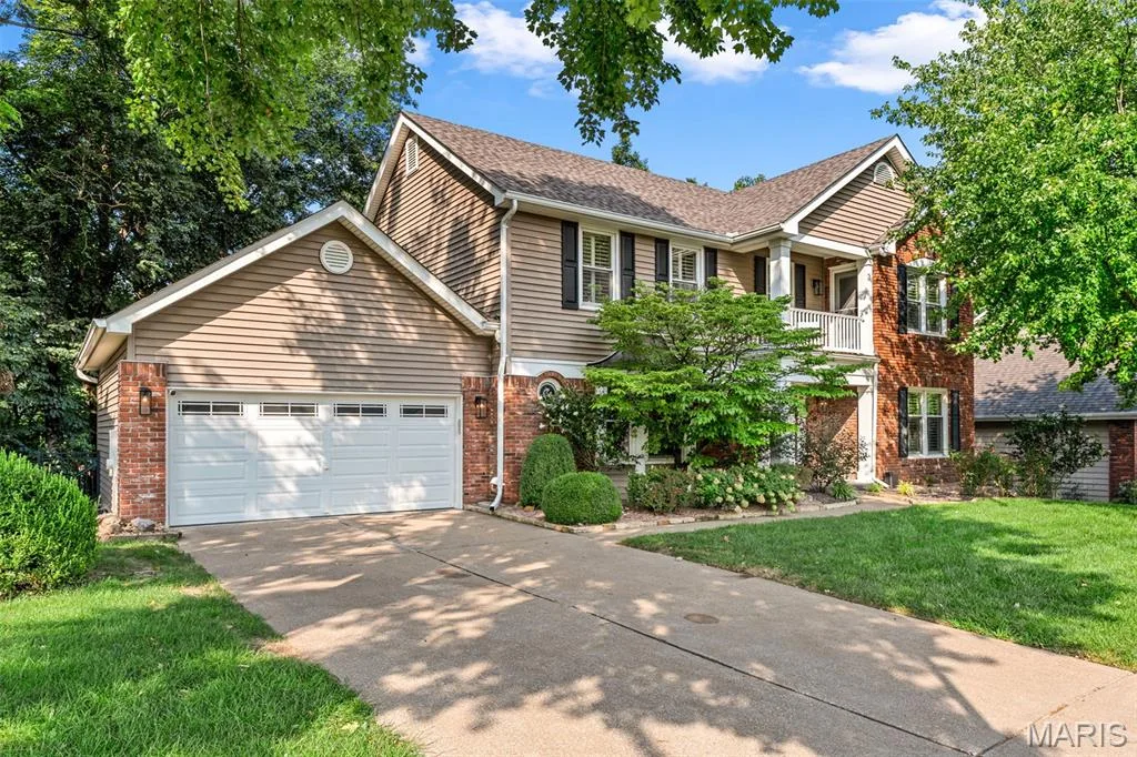 3471 Brookwood Circle, St Charles, MO 63301 — listing photo 1 of 53