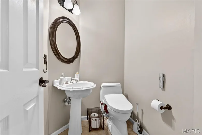 3471 Brookwood Circle, St Charles, MO 63301 — listing photo 13 of 53