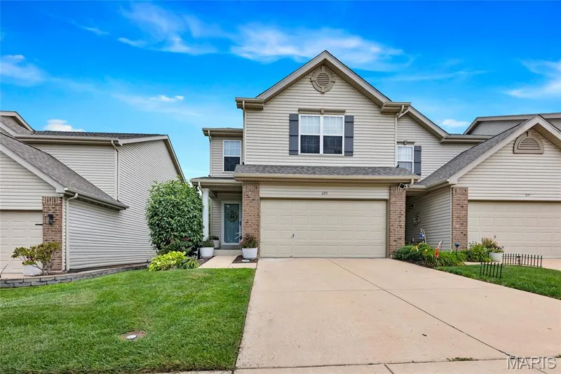 225 Shady Rock Lane, O'Fallon, MO 63368 — listing photo 2 of 43