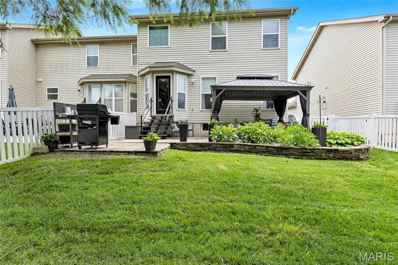 225 Shady Rock Lane, O'Fallon, MO 63368 — listing photo 4 of 43