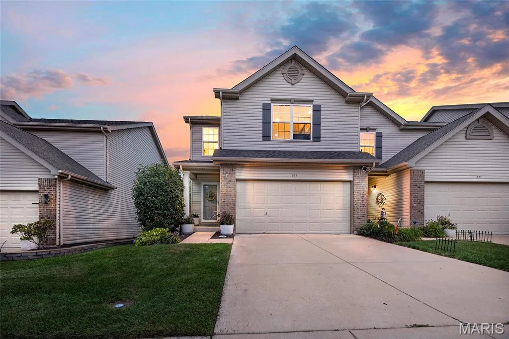225 Shady Rock Lane, O'Fallon, MO 63368 — listing photo 1 of 43