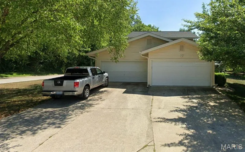 78 Nicole Court, Lake St. Louis, MO 63367 — listing photo 2 of 37