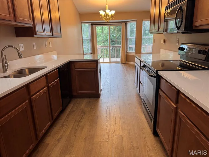 620 Grayhawk Circle, Wentzville, MO 63385 — listing photo 7 of 20