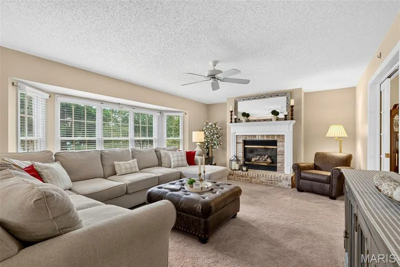 307 Camilla Drive, O'Fallon, MO 63366 — listing photo 3 of 41