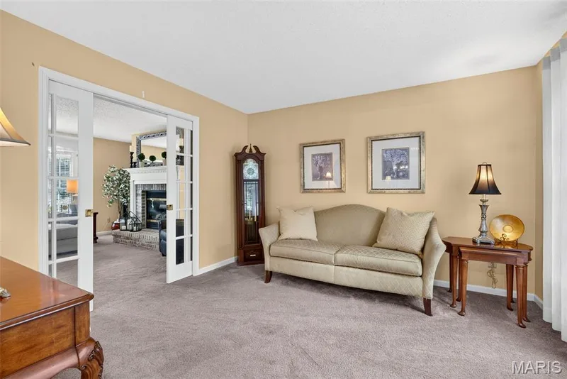 307 Camilla Drive, O'Fallon, MO 63366 — listing photo 5 of 41