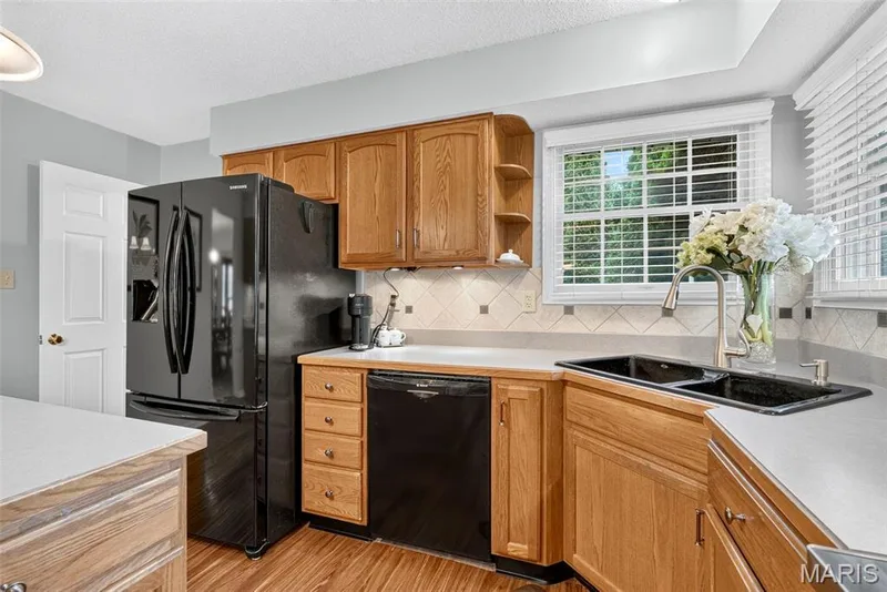 307 Camilla Drive, O'Fallon, MO 63366 — listing photo 18 of 41