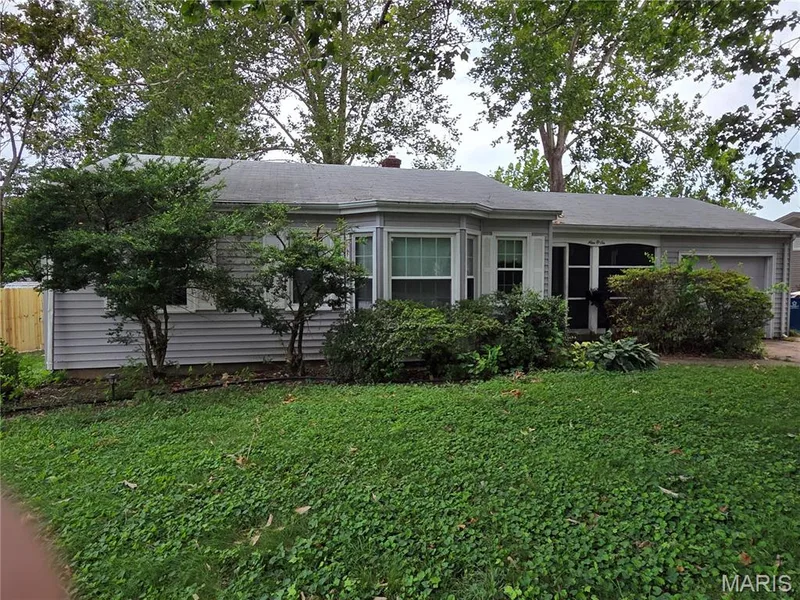 906 Holly Place, St Charles, MO 63301 — listing photo 16 of 16
