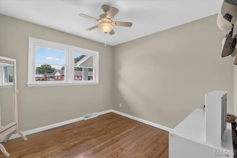 2609 W Adams Street, St Charles, MO 63301 — listing photo 14 of 30