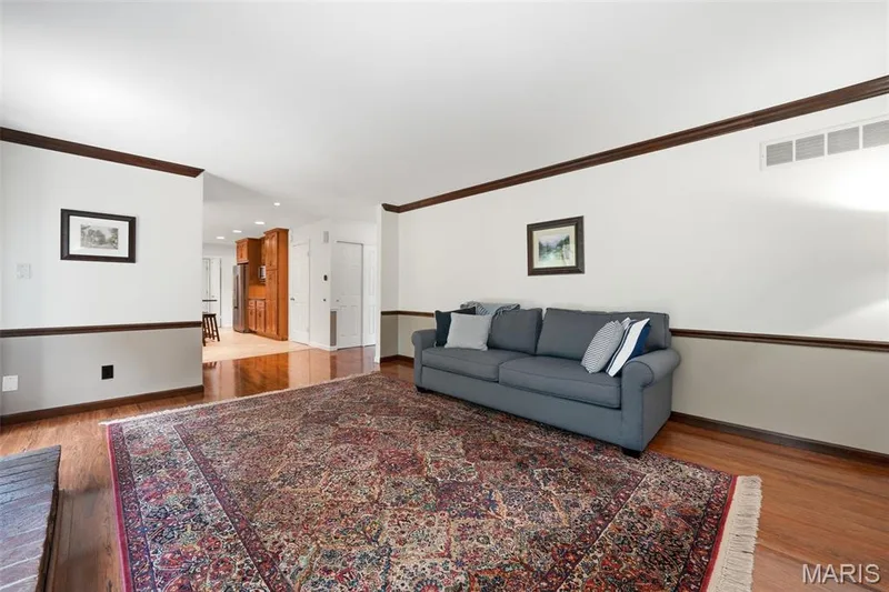 15011 Ridge Lake Drive, Chesterfield, MO 63017 — listing photo 12 of 29