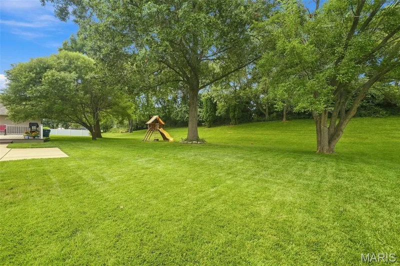 15011 Ridge Lake Drive, Chesterfield, MO 63017 — listing photo 25 of 29
