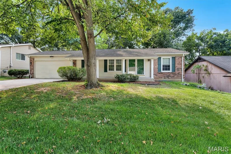 757 Millwood Drive, St Peters, MO β listing photo 1