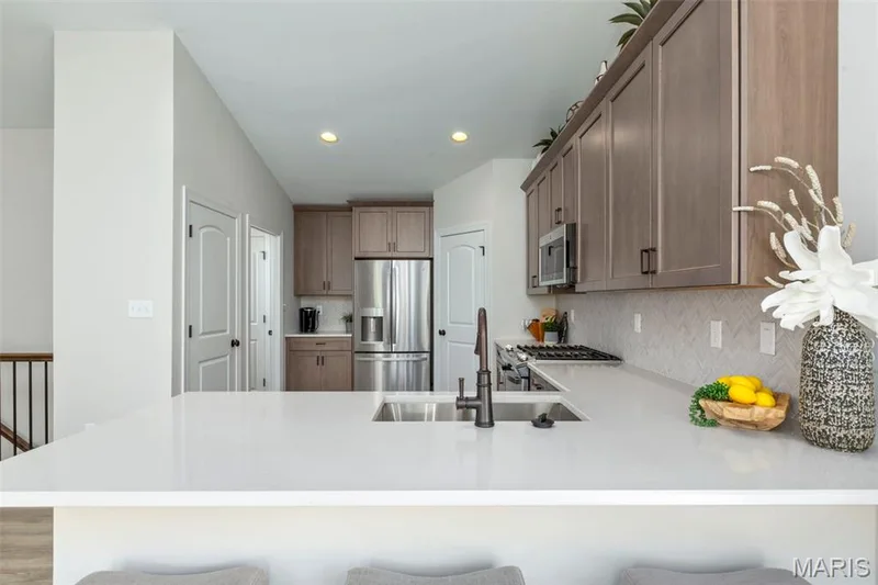 2 Hickory at Bluestem Estates, Lake St. Louis, MO 63367 — listing photo 3 of 23