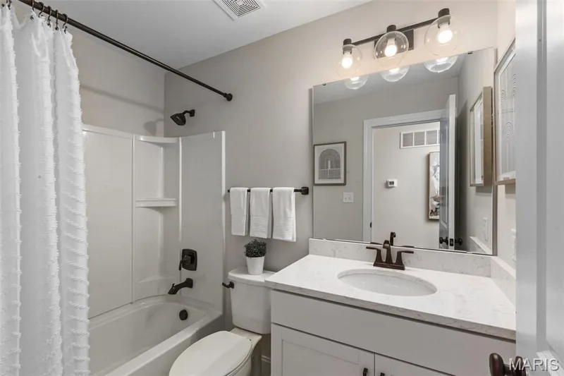 2 Hickory at Bluestem Estates, Lake St. Louis, MO 63367 — listing photo 15 of 23