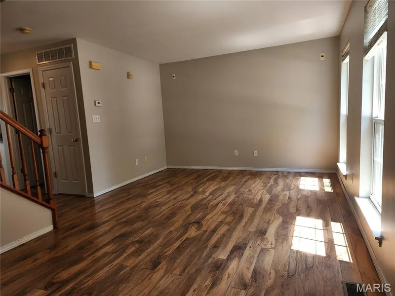 321 Heritage Commons Circle, O'Fallon, MO 63368 — listing photo 4 of 22