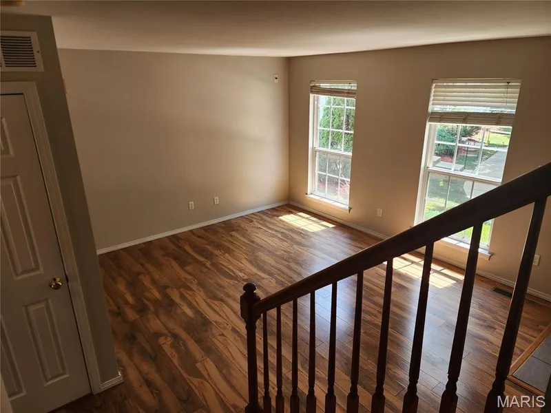 321 Heritage Commons Circle, O'Fallon, MO 63368 — listing photo 5 of 22