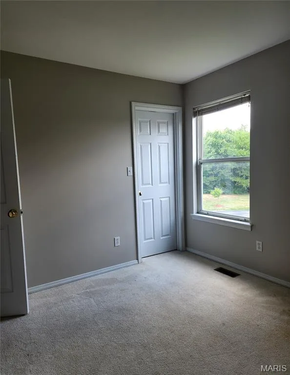 321 Heritage Commons Circle, O'Fallon, MO 63368 — listing photo 16 of 22