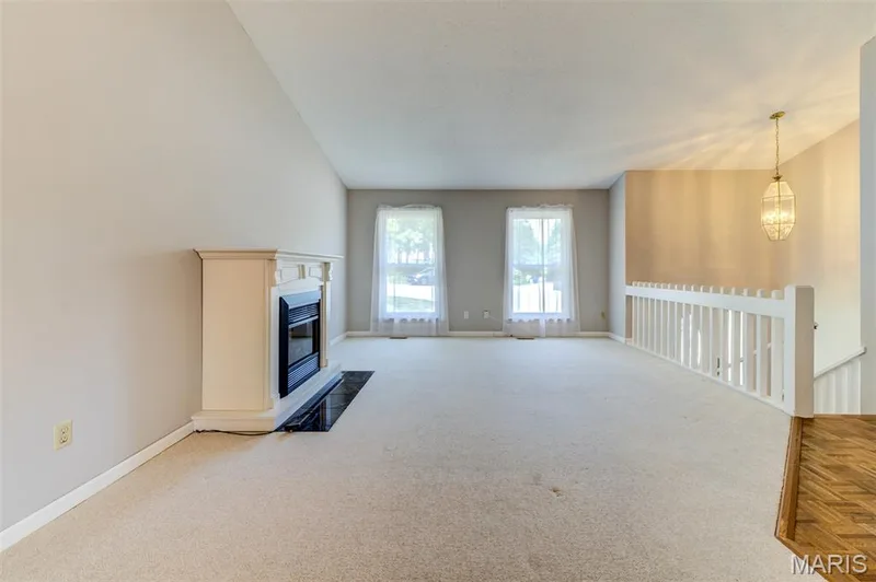 813 Edgewood Drive, Lake St. Louis, MO 63367 — listing photo 7 of 51