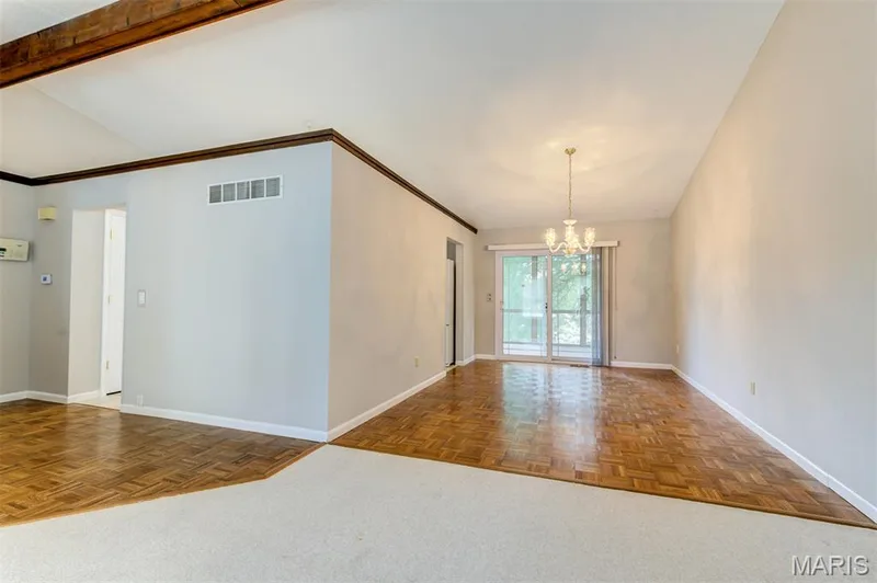 813 Edgewood Drive, Lake St. Louis, MO 63367 — listing photo 9 of 51
