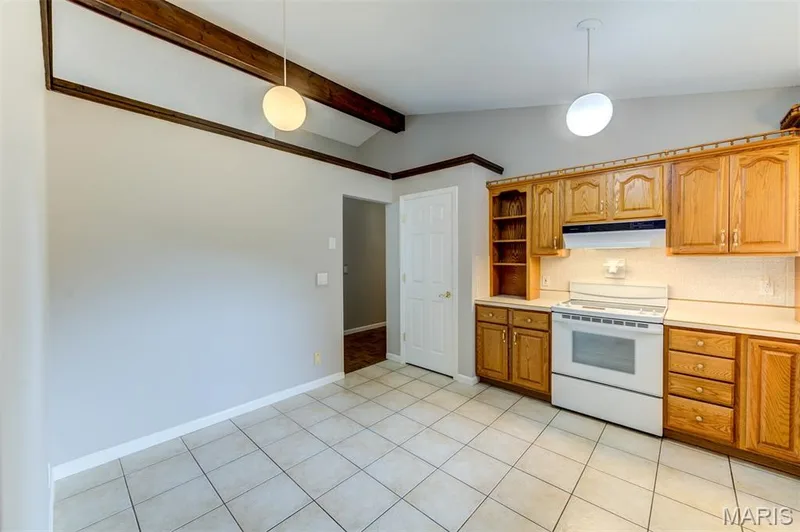 813 Edgewood Drive, Lake St. Louis, MO 63367 — listing photo 15 of 51
