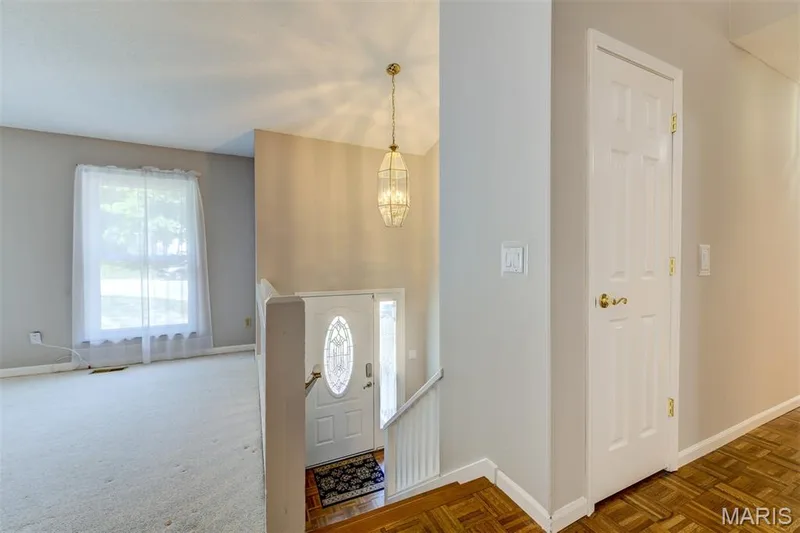 813 Edgewood Drive, Lake St. Louis, MO 63367 — listing photo 28 of 51