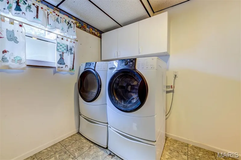 813 Edgewood Drive, Lake St. Louis, MO 63367 — listing photo 36 of 51