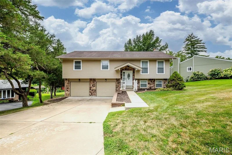 813 Edgewood Drive, Lake St. Louis, MO 63367 — listing photo 47 of 51