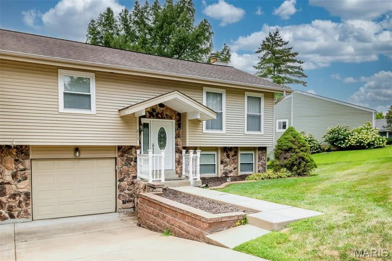813 Edgewood Drive, Lake St. Louis, MO 63367 — listing photo 48 of 51