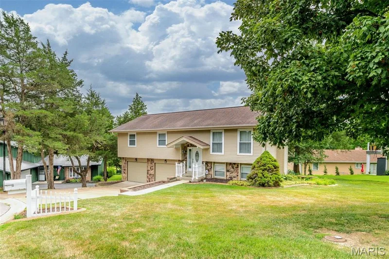813 Edgewood Drive, Lake St. Louis, MO 63367 — listing photo 50 of 51