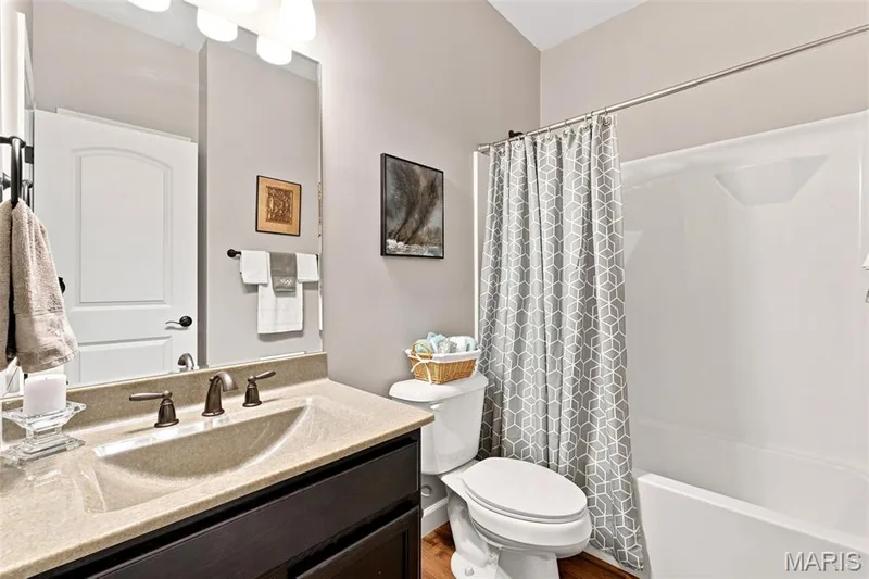 248 Pierce View Circle, Wentzville, MO 63385 — listing photo 8 of 50