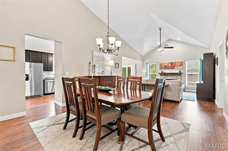 248 Pierce View Circle, Wentzville, MO 63385 — listing photo 9 of 50